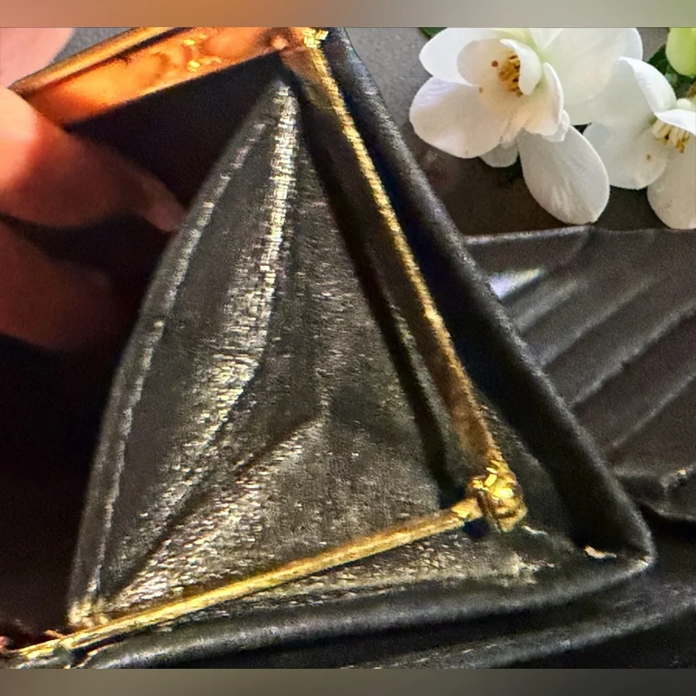 Chanel Caviar Timeless CC Long Wallet RICH BLACK LEATHER KISS Lock💋 - Picture 8 of 16